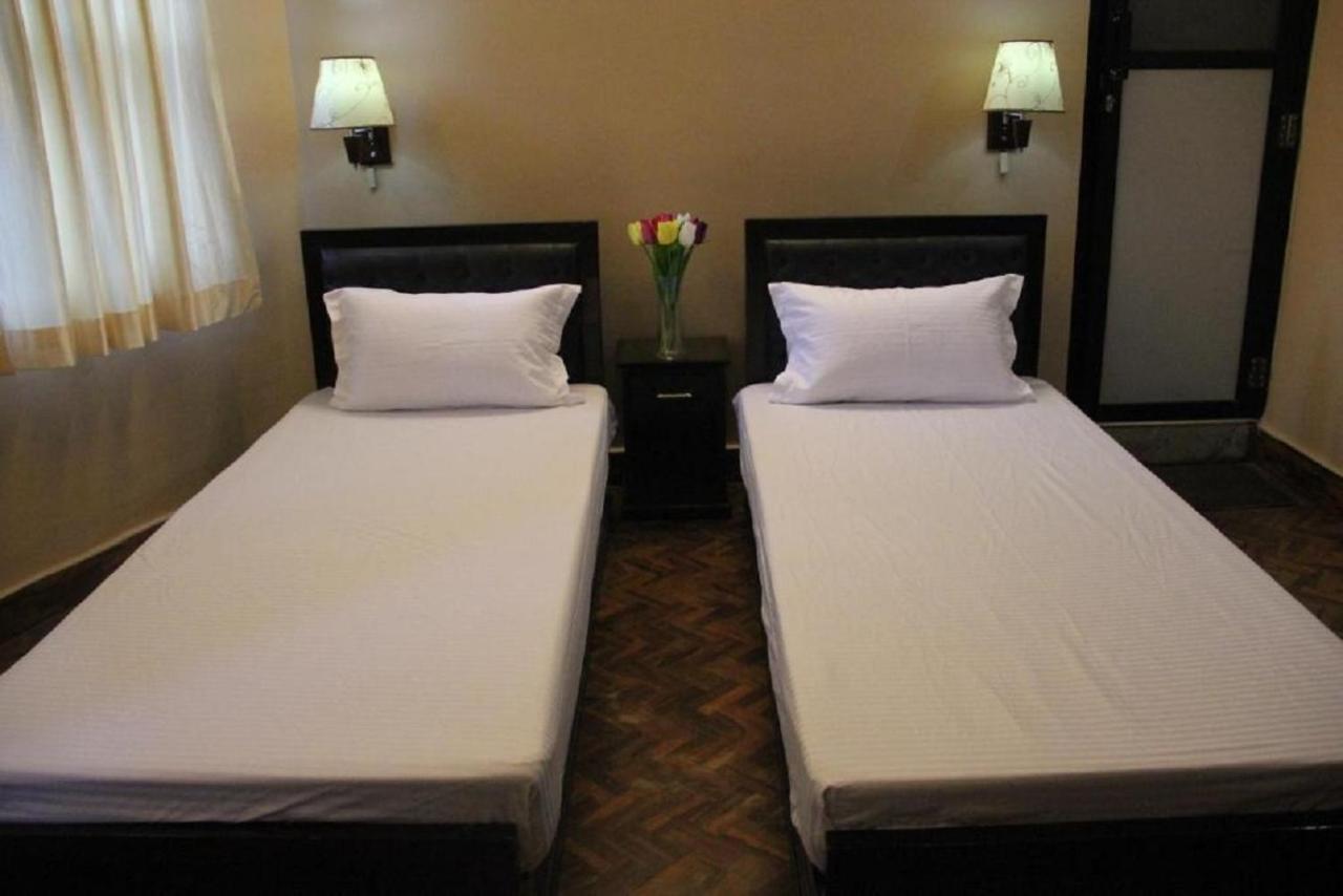 Rinchen Hotel Катманду Екстер'єр фото